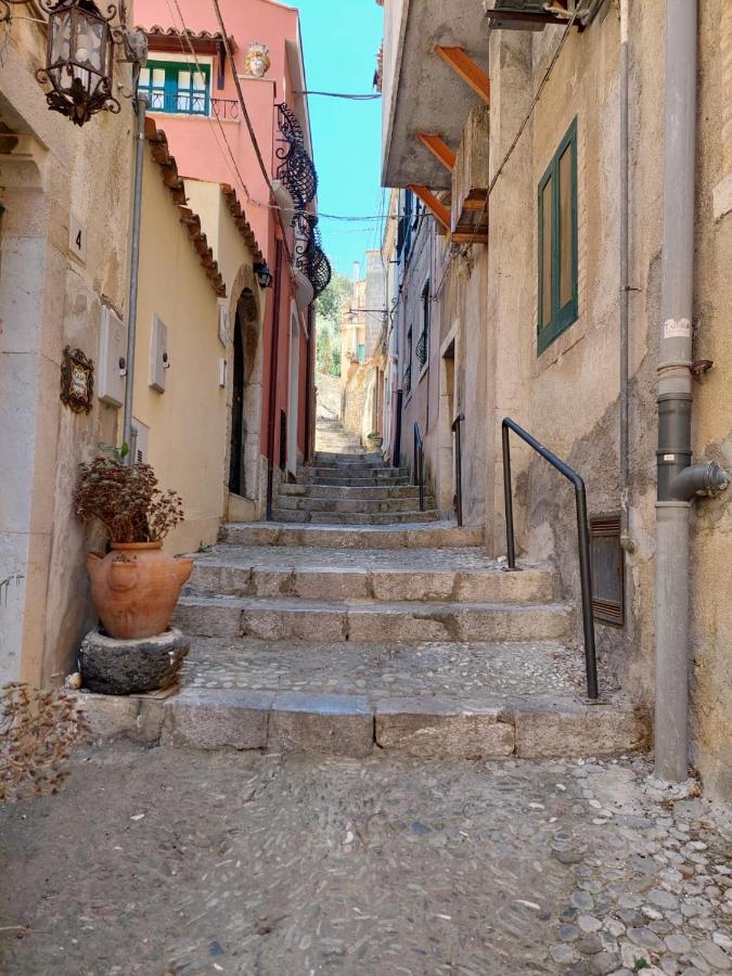 Al Teatro Antico Rooms & House Taormina Exterior foto