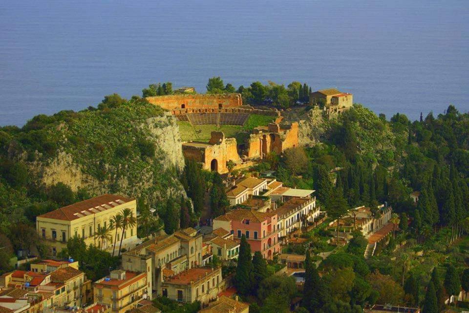 Al Teatro Antico Rooms & House Taormina Exterior foto